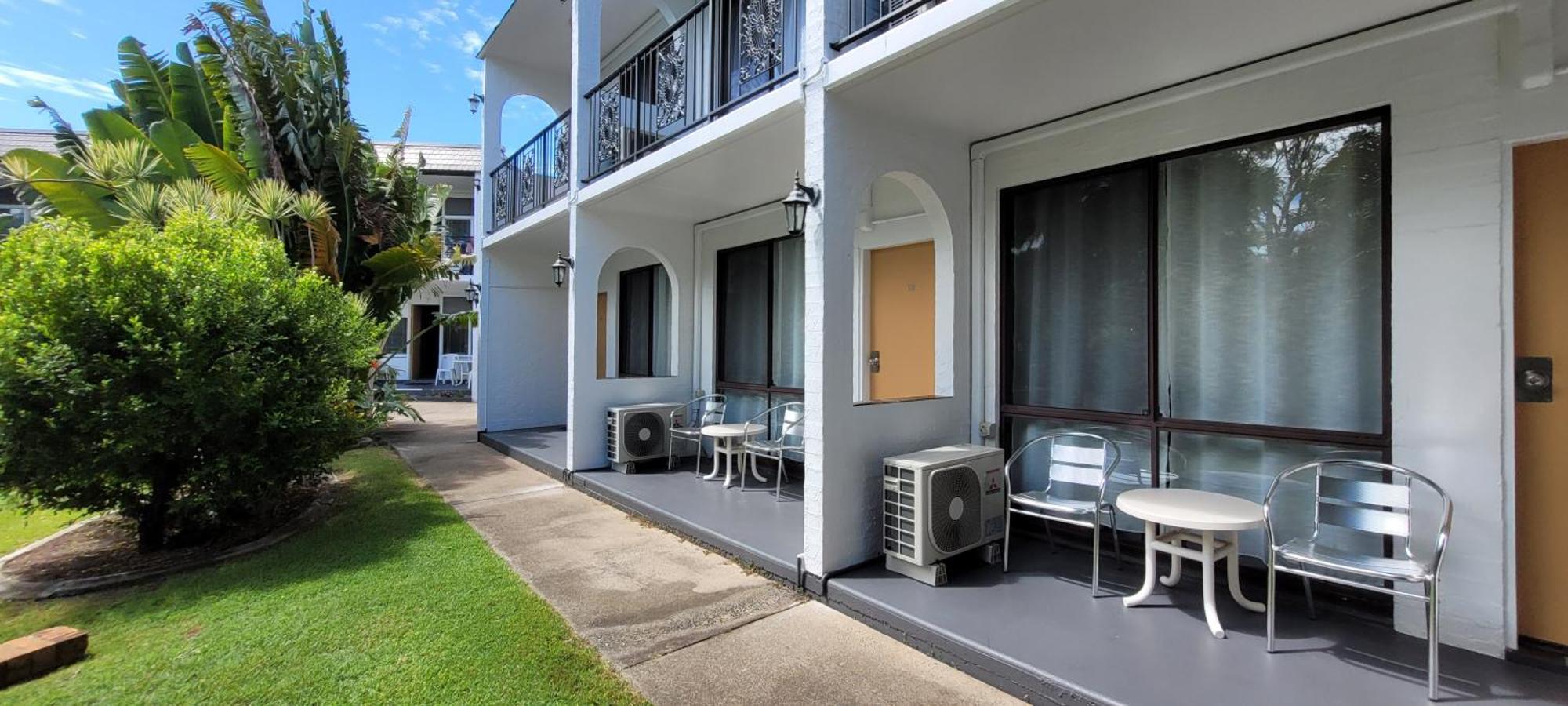 Tower Court Motel - Adults Only Haven Hervey Bay Exterior photo
