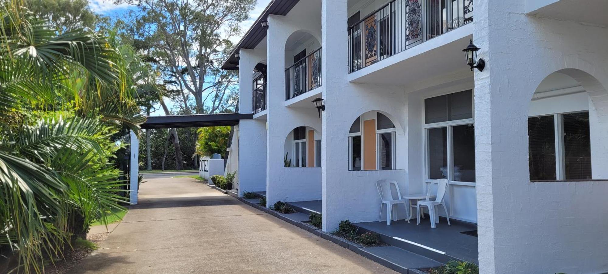 Tower Court Motel - Adults Only Haven Hervey Bay Exterior photo