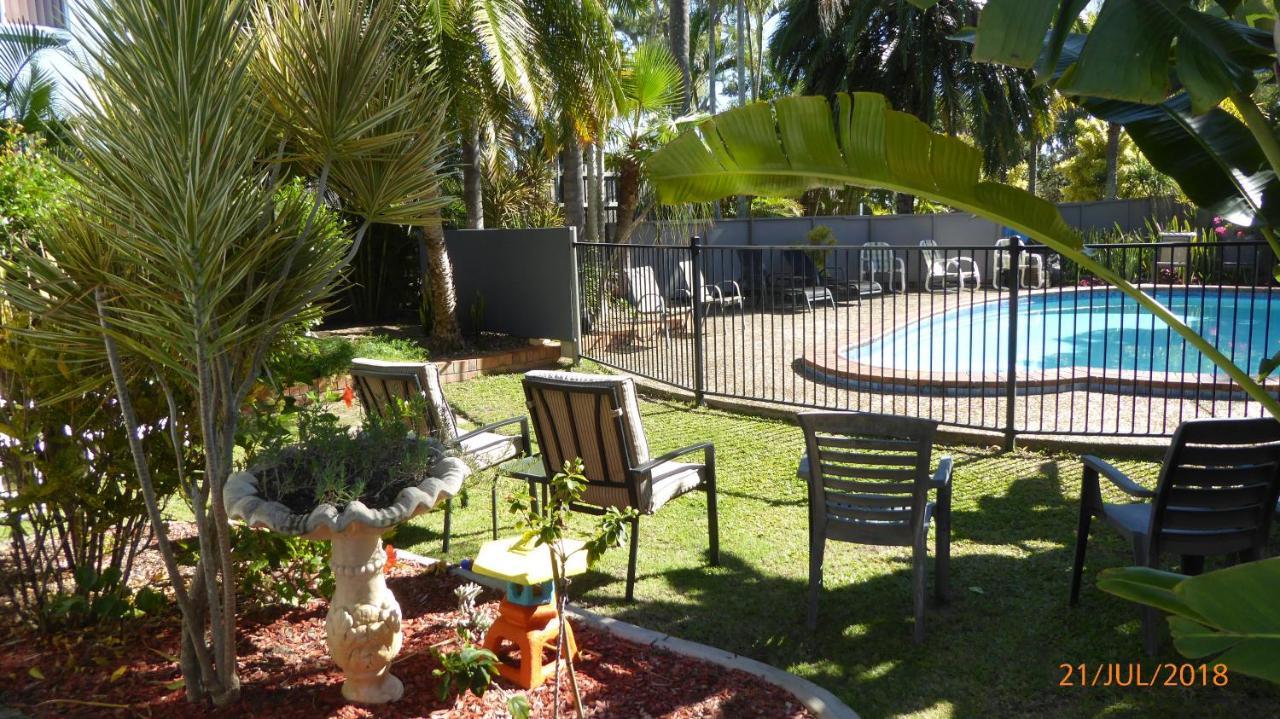 Tower Court Motel - Adults Only Haven Hervey Bay Exterior photo