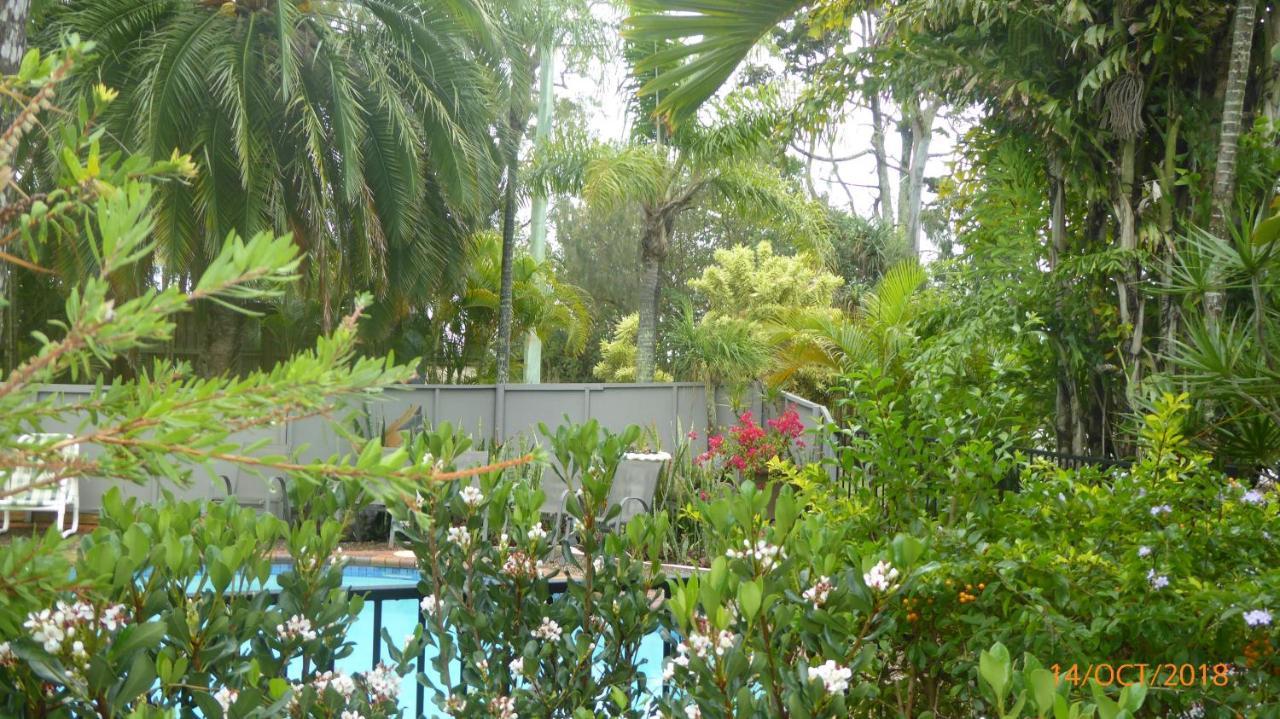 Tower Court Motel - Adults Only Haven Hervey Bay Exterior photo
